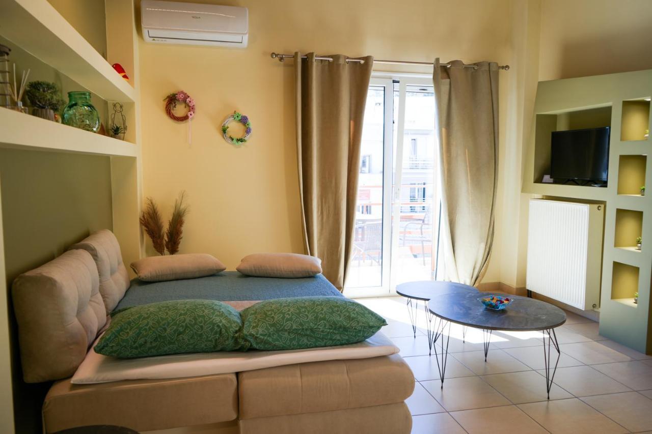Aggeliki'S Guest House 纳夫普利翁 外观 照片
